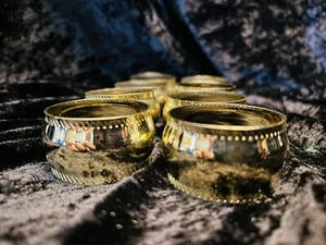 Vintage Solid Brass Napkin Rings Ribbed Edge Set Of 8 - Picture 1 of 5
