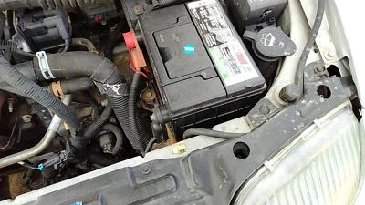 Pontiac Sunfire 1995-05 bandeja de montaje en caja de batería completa con sujeción OEM 2,2 L Foto 1 de 4