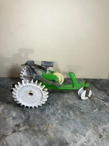 Vintage Sears Craftsman Cast Iron Green White Tractor Lawn Sprinkler No Sprayers - Picture 1 of 7