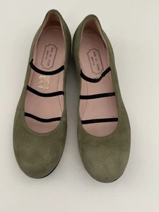 $485 Rue Du Jour Paris Green Suede Cancun Mary Jane Flats Size 38.5/7.5 US Italy - Picture 1 of 8