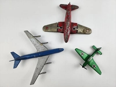 VIntage Diecast Airplanes Tootsietoy 707 Hubley Kiddie Matchbox Junker 87.b - Image 1 of 4