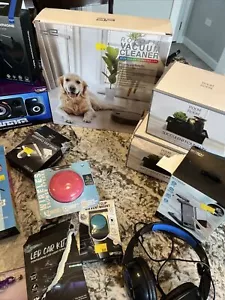 34 Open Box Cell Phone Accessory Cases Cords Headphones Not Checked Ripped Pack - Photo 1 sur 15