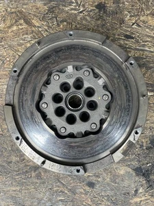 BMW F40 F44 F45 F46 F48 F39 dual mass flywheel 8698751 petrol 1,5 1,8i 2015-2021 - Picture 1 of 5