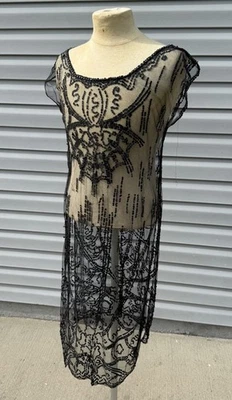 古董艺术装饰连衣裙蕾丝黑色透明系列水钻礼服飘逸连衣裙 — 第 1/4 张图片