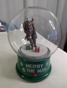 Star Wars The Mandalorian Gemmy Christmas Musical Snow Globe Waterless - Picture 1 of 4