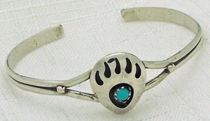 DAINTY ESTATE TURQUOISE BEAR CLAW SHADOW BOX STERLING SILVER CUFF BRACELET 5.25" - Picture 1 of 4