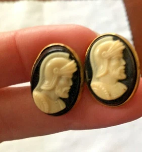 VTG FAUX BLACK CAMEO OVAL TROJAN WARRIOR CUFFLINKS - Picture 1 of 4