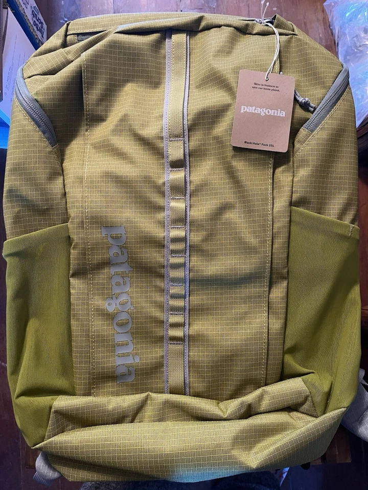PATAGONIA Black Hole Pack 25L Backpack Basin Green 49298 Pack