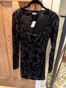 Damen Free People Minikleid schwarz geprägter Samt gefüttert Langarm Small NEU - Bild 1 von 4