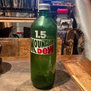 Rare item Mountain Dew 1.5 liter bottle Cleaned retro vintage From JAPAN - Picture 1 of 2