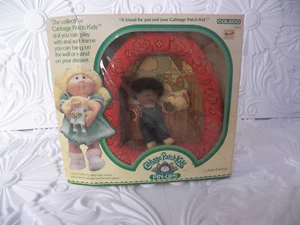 Cabbage Patch Pin-Ups Puppe Neu in Box 1983 Sammlerstück - Bild 1 von 3