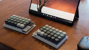 Biba40 Split Keyboard – Wireless Mechanical Keyboard (ZMK, Bluetooth, Custom) - Picture 1 of 10