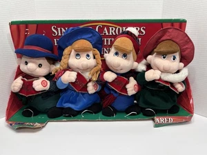 Juego de 4 muñecas interactivas de Navidad infrarrojas Preferred Plush Singing Carolers nuevo en caja - Imagen 1 de 7