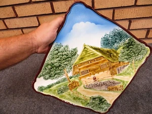 De colección GRANDE Alpino Rústico Cabaña Huette Plato Colgante de Pared Alemania Regalo Extraño KH - Imagen 1 de 11