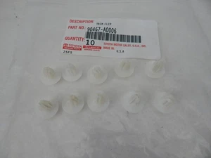 10x Toyota 90467-A0006 Genuine Trim Clip - Imagen 1 de 7
