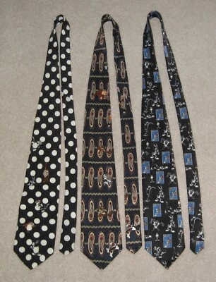 Lot of 3 Looney Tunes 1990s Silk & Polyester Neck Ties Bugs Taz Tweety Sylvester - Image 1 of 4