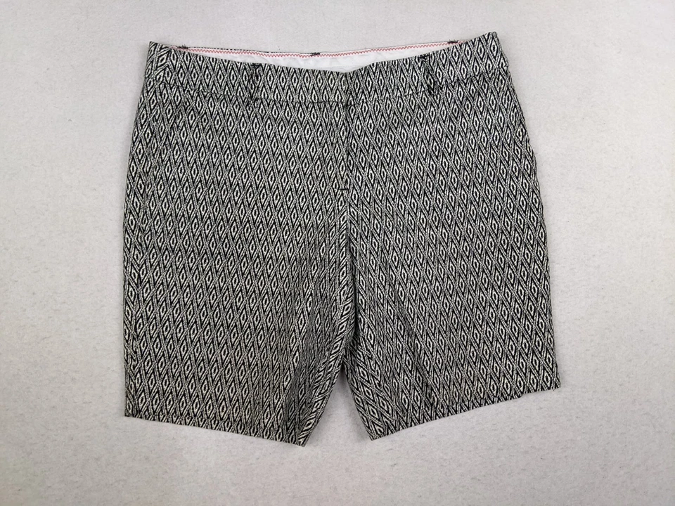 BERMUDAS KENAR MUJER ESTAMPADO NEGRO Y MARFIL FRENTE PLANO TALLA 10 - 8" ENTREPIERNA Foto 1 de 4