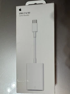 Apple USB Type-C TO SD CARD READER Adapter - Picture 1 of 6