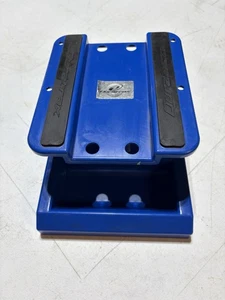 Duratrax Pit Tech Deluxe Car Stand, DTXC2370, Blue. Traxxas Slash Axial Scx10 - Picture 1 of 3