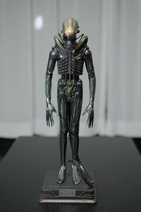 Alien: Romulus Alien full body Scale Bust Ploystone Statue Resin Figure 48CM - Picture 1 of 10