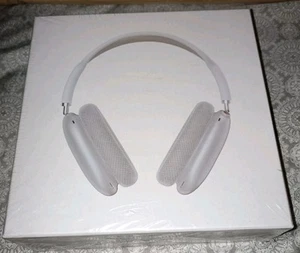 Apple AirPods Max Silver New Sealed W/Smart Case Bluetooth Over Ear Headphones - Zdjęcie 1 z 3