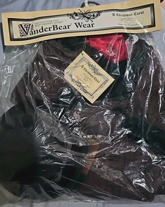 Vintage 1996 Cornelius Vanderbear Outfit A Christmas Carol Bearly In Tune Neu aus altem Lagerbestand - Bild 1 von 2