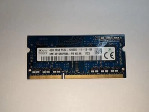 687515-362 / HMT451S6BFR8A-PB 4GB SODIMM DDR3L-1600 Memory Module - Picture 1 of 2