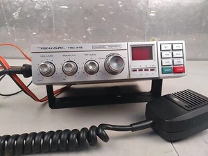 Realistic TRC-419 40 CH Mobile CB Radio - Zdjęcie 1 z 6