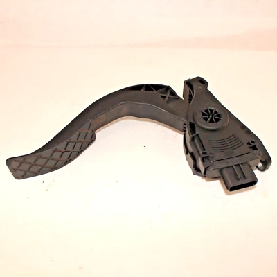 2009 2016 Audi A4 A6 Quattro Gas Accelerator Pedal Assembly 8K1723523A OEM - Image 1 of 4