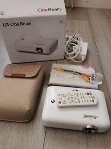 LG CineBeam PH550G HD Ready Mini Projector 550 lumens HDMI Portable - Picture 1 of 4