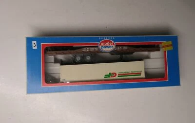 Model Power HO 6911 Union Pacific FLAT CAR with Trailer  - Image 1 of 4