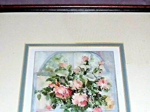 VINTAGE gerahmte PENNY DERMAND Fensterschirme DRUCK rosa ROSEN in Vase SIGNIERT  - Bild 1 von 6