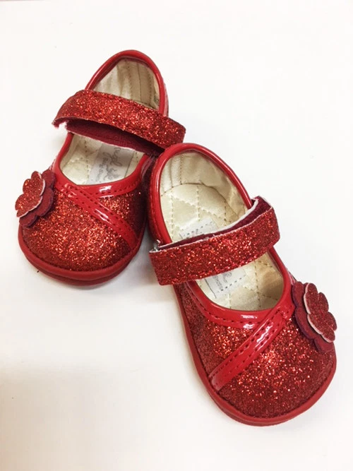Nuevos zapatos Maryjane Angel bebé niña rojo brillante y charol Foto 1 de 1