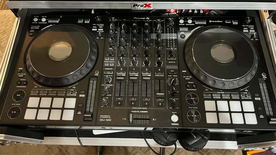 Pioneer DDJ-1000 DJ Controller with ProX Flight Case - Preowned Bundle - Image 1 of 4