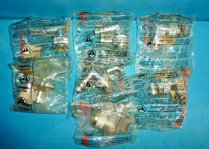 Conector tipo crimpado Amphenol UG-1708/U codo N(m) para RG-8 LMR400 7 piezas. NOS - Imagen 1 de 2