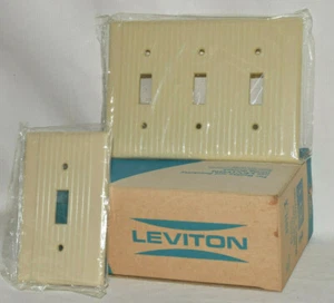 NEW LEVITON Ribbed Ivory Switch Wall Plate- 3 Gang Bakelite cover + bonus cover - Picture 1 of 11