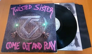 TWISTED SISTER - COME OUT AND PLAY 1985 VINYL ATLANTIC -781 275 1 VG/VG+/EX - Picture 1 of 8