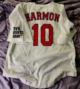 Maglia Baseball Cincinnati Reds Gioco Diritti Civili #10 Harmon XL Nuova Mai Indossata - Foto 1 di 3