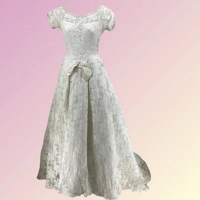 Vtg 50s Wedding Dress Bows Scalloped Lace Button Back Drop Waist Ivory Sz 23” XS - Image 1 of 4