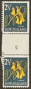 New Zealand 1967, 2.5 c Kowhai, coil numbered pair 5, SG 848 - Picture 1 of 1