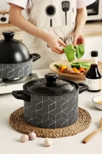 2.5L Ceramic Porcelain Clay Cooking Pot Glazed Flameproof Stockpot 1L Saucepan - Picture 1 of 32