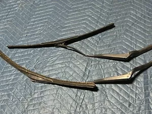 1998-2000 Volvo V70R S70 V70 Windshield Front Wiper Arm Pair OEM 9169315 #83EM - Picture 1 of 7