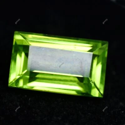 NATURAL Peridot Green 9.20 Carat CERTIFIED Stone Gemstone EMERALD CUT Faceted - Image 1 of 4