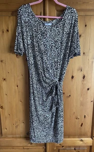 Tu Ladies Black & White Dress size 18 Excellent Condition - Picture 1 of 4