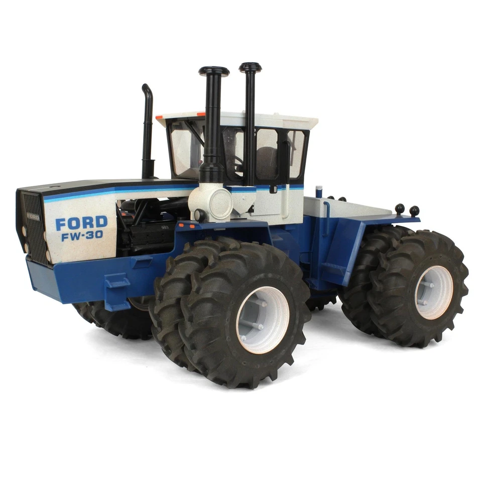 Unidad de persecución de polvo de trabajo de campo ERTL 1/16 Ford FW-30 4x4 con dobles, 16478-campo-polvo Foto 1 de 4