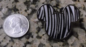 Disneyland MICKEY MOUSE Zebrastreifen Animal Kingdom Pin 2018 - Bild 1 von 1