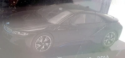 Coche modelo Altaya escala 1/43 1501IR8 - 2014 BMW i8 - negro Foto 1 de 4