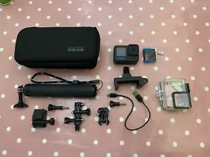 GoPro HERO10 Black bundle with 32g SD card and selfie stick/tripod - Foto 1 di 10