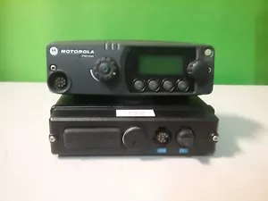 Motorola PM1500 UHF 100 Watts 380-470 Mhz Digital Radio AAM79QTD9PW5AN - Picture 1 of 9