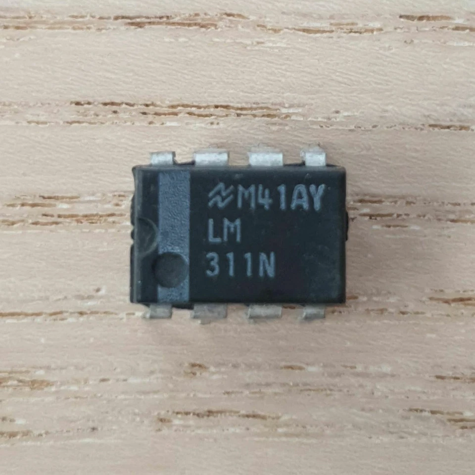 LM311N Voltage Comparator AU STOCK FAST POSTAGE - image 1 of 1